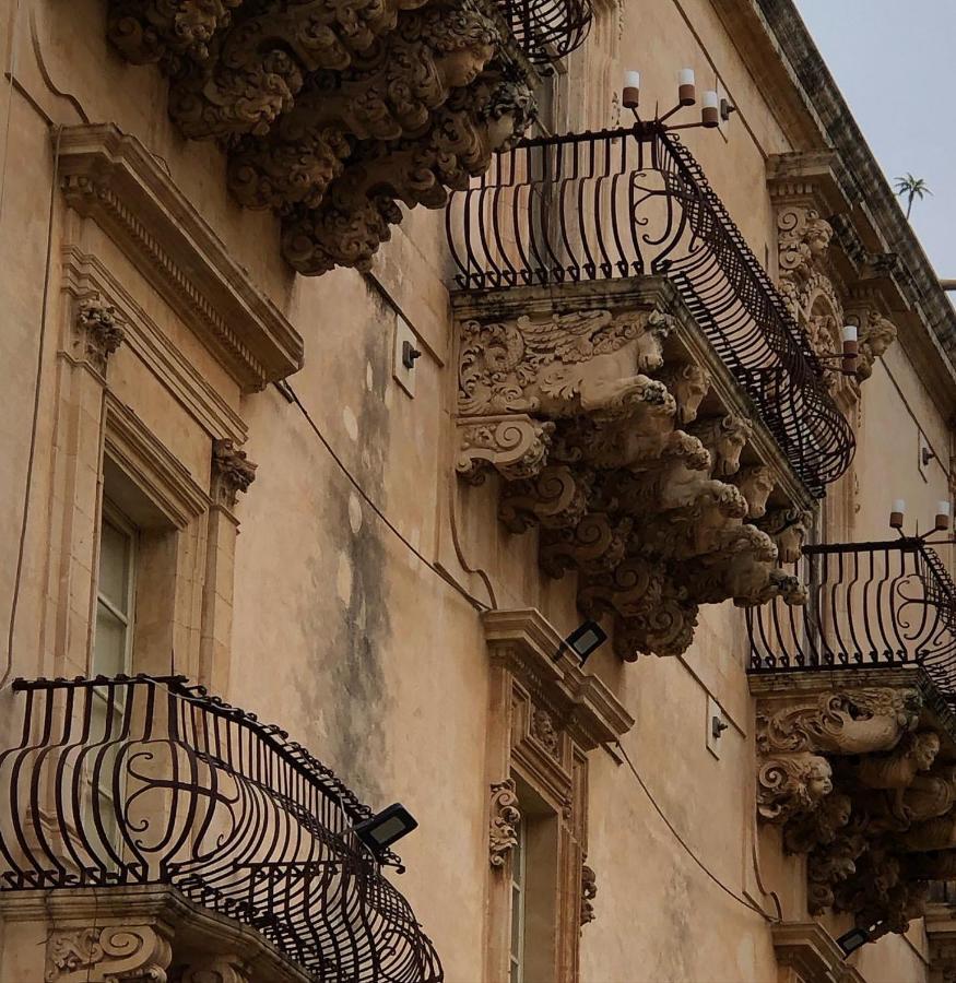 Artroom Garden Apartment Noto