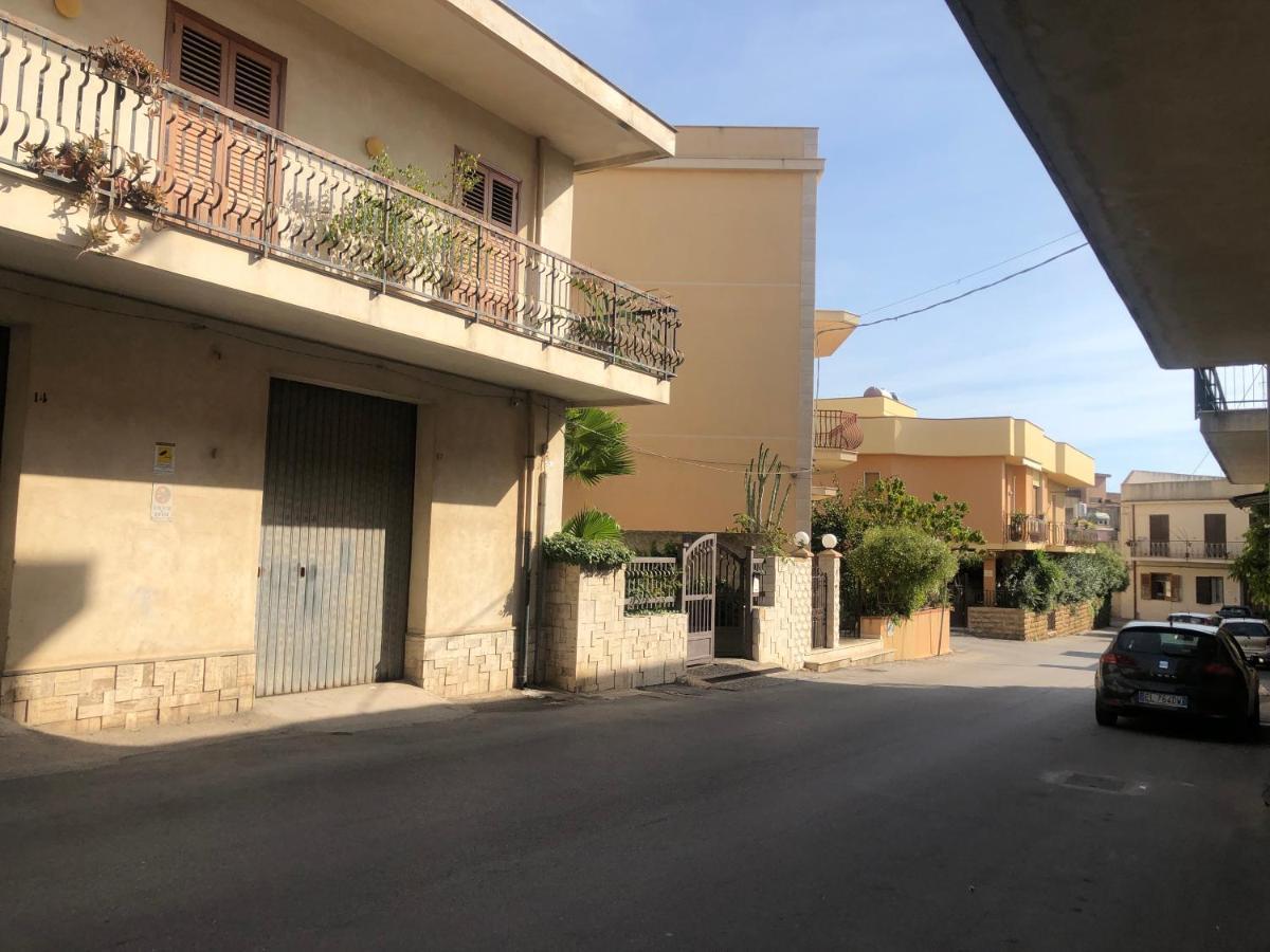 Apartment Artroom Garden Noto